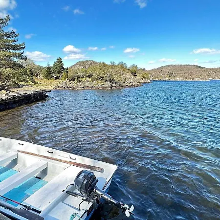 5 Person In Farsund-by Traum *